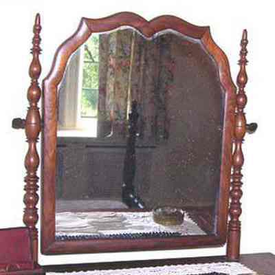 Mirror, Dresser