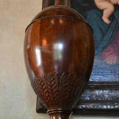 Urn