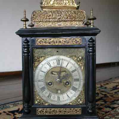 Clock, Bracket