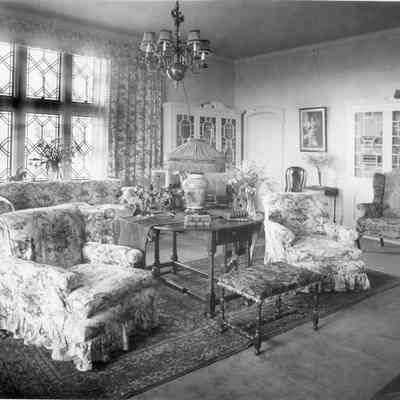 Image of similar bookcase in WR Coe's Bedroom, 1921
