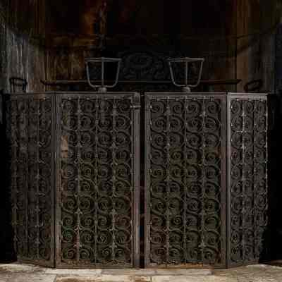Fire Screen