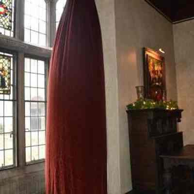 Curtain