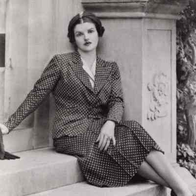 Coe_Natalie_036: Portrait of Natalie Coe as a young wearing polka dot outfit