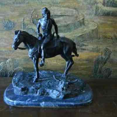 Statue