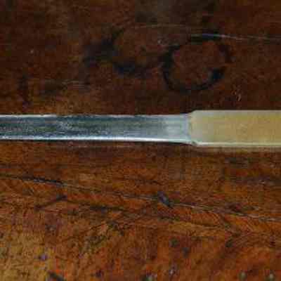 Knife, paper