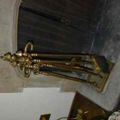 Fireplace tool set
