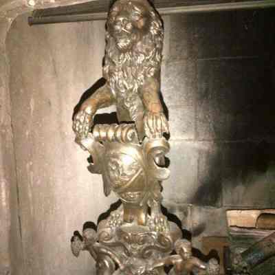 Andiron