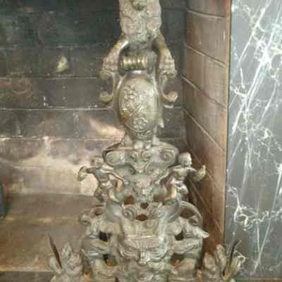 Andiron