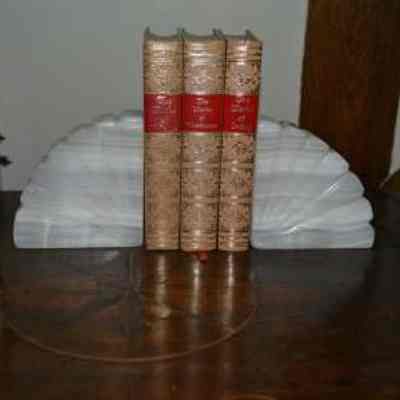 Bookend