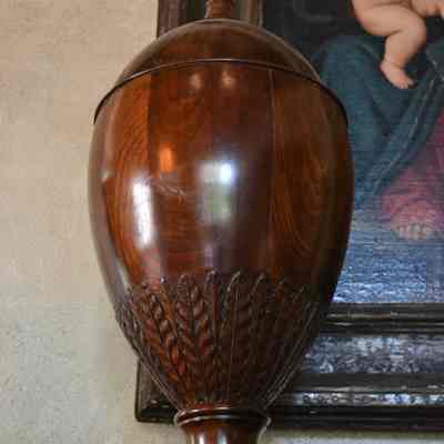 Urn