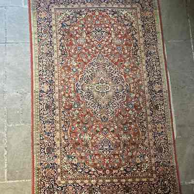 Rug