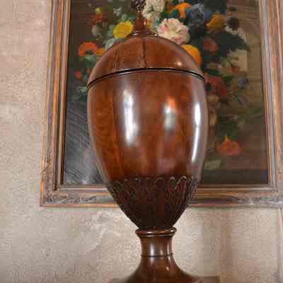Urn