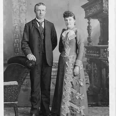 Photo of Mr & Mrs Davis & Emmie Smith of Cleveland, Minnesota