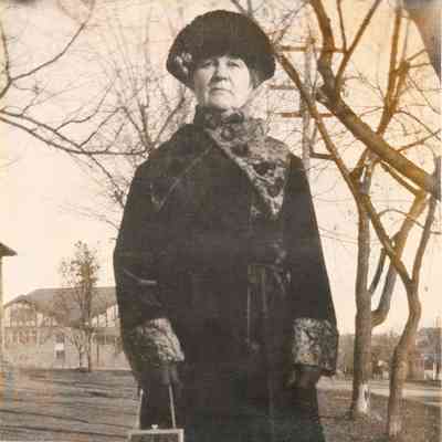 Eleanor Hendricks Sperry standing on 4th street west of F.