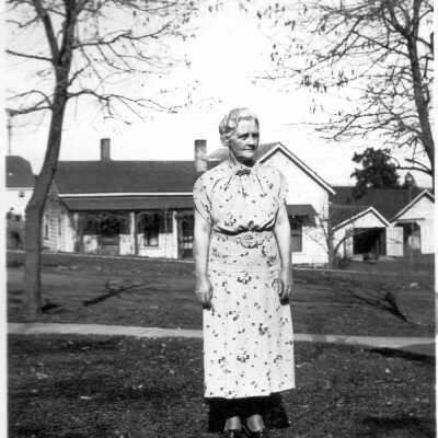 Portrait Unidentified Harris Relative