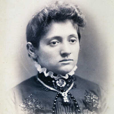 bust of woman, unidentified