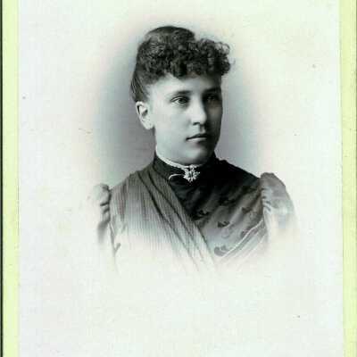 Louisa Carlsen Mashburn circa 1892.