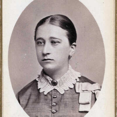 Photograph Unidentified Woman