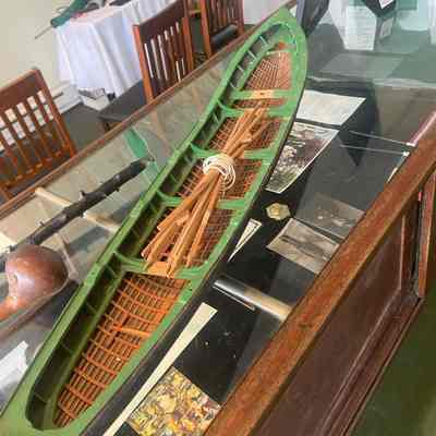 Naomhóg Model