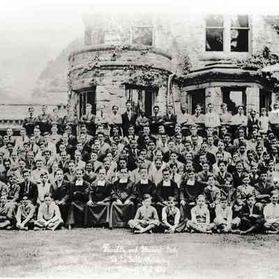 DeLasalle 1933