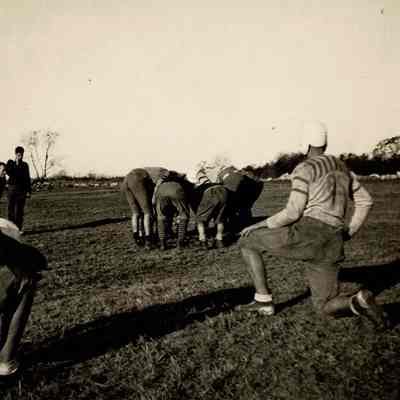 Huddle up, 1936