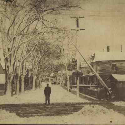Hyde Street Crossing in winter, Stonington CT