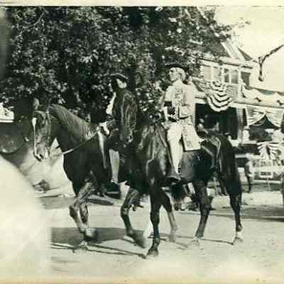 Courtland and Harry Babcock on horses, Stonington CT