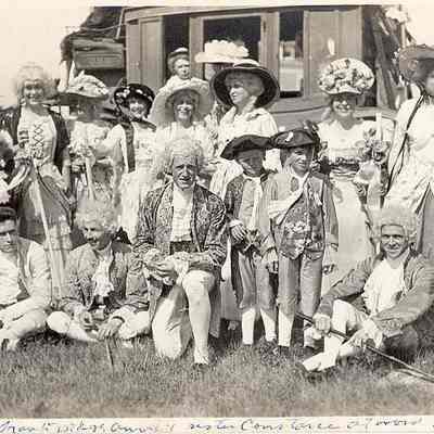 Participants dressed as Colonials in front of coach, Stonington CT
