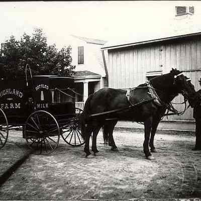 Highland farm milk van, Stonington CT