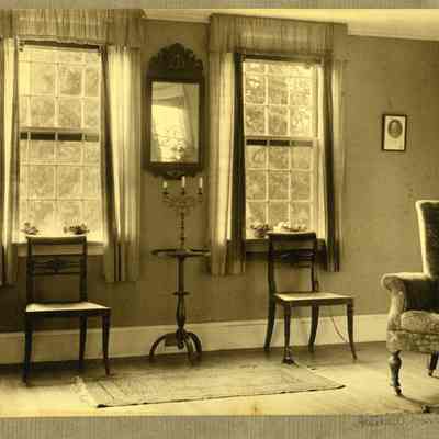 35 Grand Street, Stonington CT interior with chairs