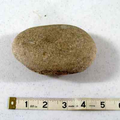 Crushing stone