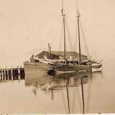 Schooner Alice Wentworth at Vineyard Haven, MA