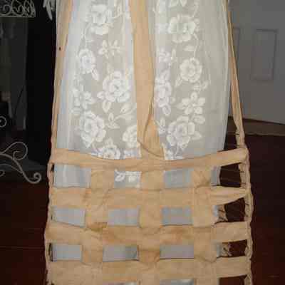 Crinoline, Cage