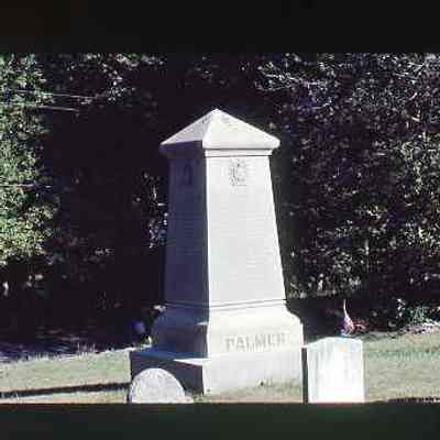 Founders Monument, Wequetequock Burying Ground