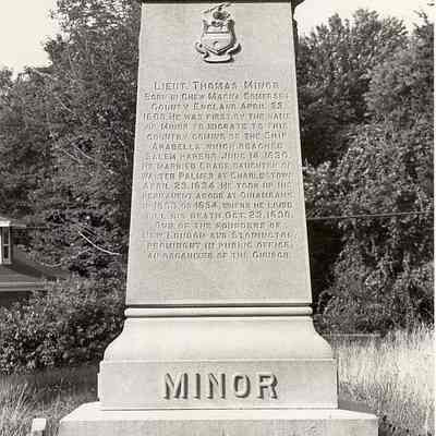 Minor Side, Founders Monument, Wequetequock Burying Ground, Stonington CT