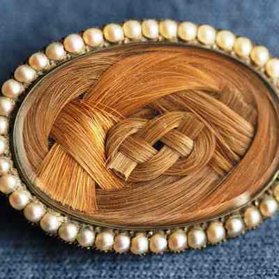 Brooch