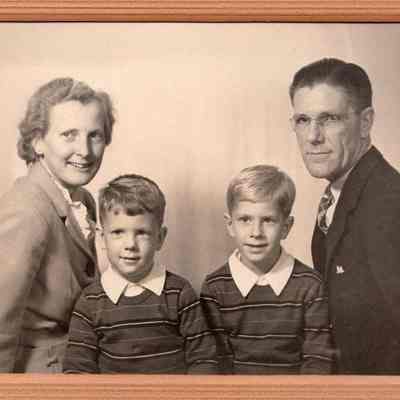 William Beckner Anderson family portrait