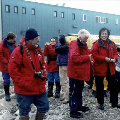 Lindblad Expeditions Group, Antarctica 2003