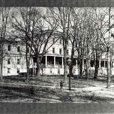 Wadawanuck Hotel