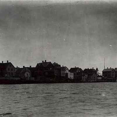 Southern Water Street with lighthouse in background