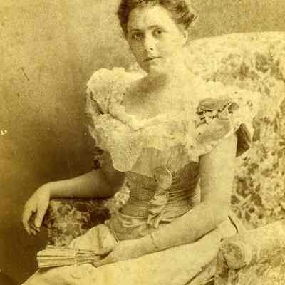 Elizabeth Brooks Williams