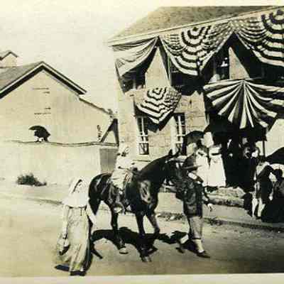 Costumed parents with child on horse, Stonington CT