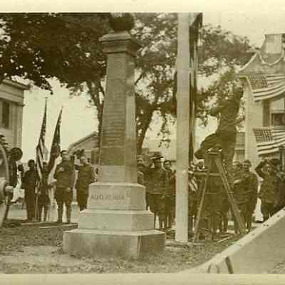 Cannons and Memorial, Cannon Square, Stonington CT