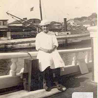 Dorothea Hewitt on dock