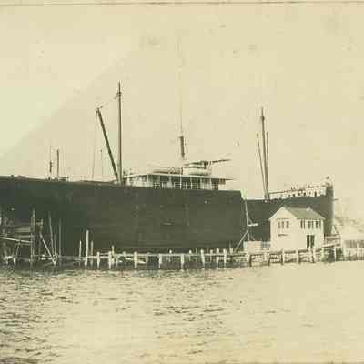 Stonington Shipyard during War 1917-1918