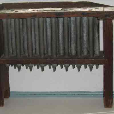 Mold, Candle