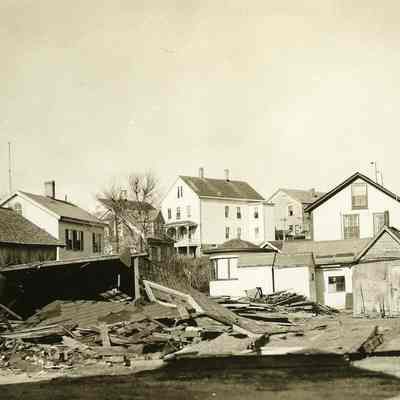 Destroyed and damaged houses