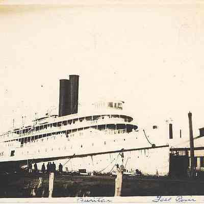 Steamer PURITAN of Fall River Line, at dock