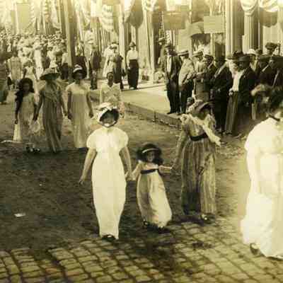 Women on 1814