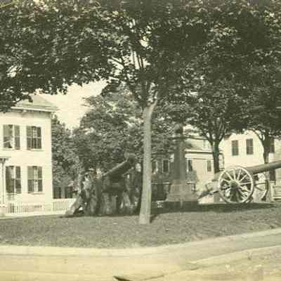 Cannon Square, Stonigton CT